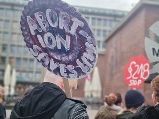 Kundgebung zum Safe Abortion Day